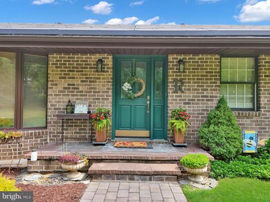 20412 Holt Cir, Hagerstown, MD 21742 - photo 3