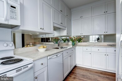 1517 30th St NW unit C31, Washington, DC 20007 - photo 6