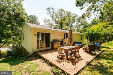 6606 Holford Ln, Springfield, VA 22152 - photo 4