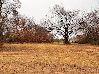 00 Charleston Pointe, Shawnee, OK 74801 - photo 2