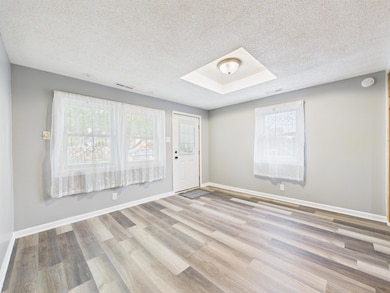 942 Harris St, Huntington, IN 46750 - photo 5