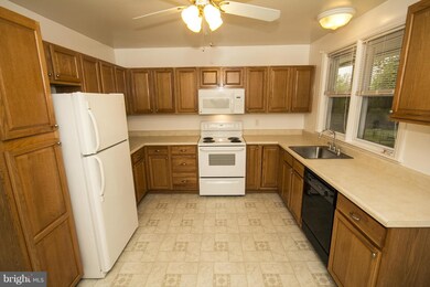 511 Wilgis Rd, Fallston, MD 21047 - photo 3