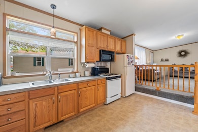 25 Karen Ln_107