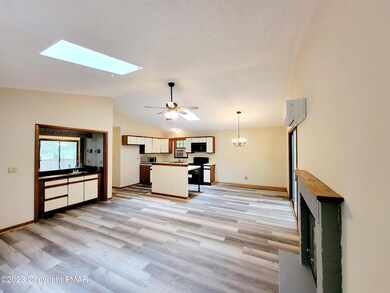 7 Fern Path, Stroudsburg, PA 18360 - photo 3