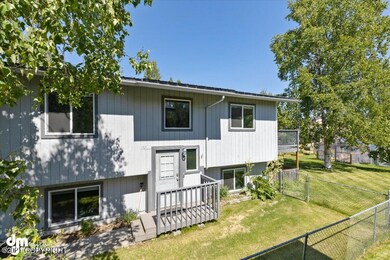 3749 Henderson Loop