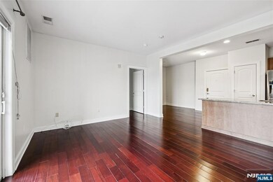 2404 Windsor Park Ct unit 114, Englewood, NJ 07631 - photo 6