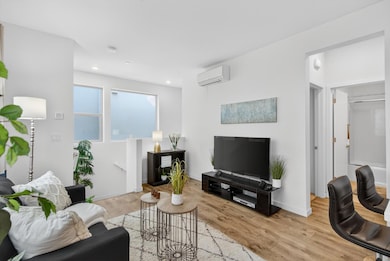 442 Crate Ave, Sacramento, CA 95818 - photo 4