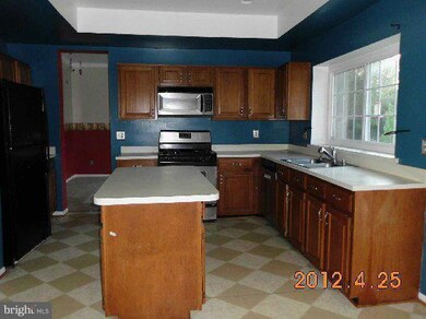 8536 Yoder St, Manassas, VA 20110 - photo 4