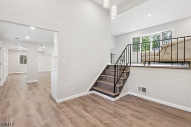 5 Waverly Dr E, Edison, NJ 08817 - photo 7