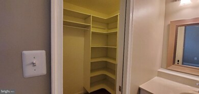 15655 Montview Dr, Dumfries, VA 22025 - photo 7