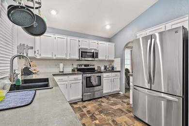 1850MeadowGlen-007