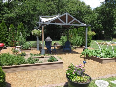 300 N Wilson Heights Rd, Collinsville, IL 62234 - photo 4