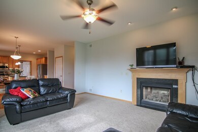2802 Hollyhock St, Fitchburg, WI 53711 - photo 5