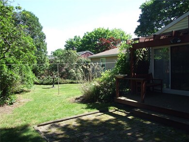 27 Manning Dr, Riverside, RI 02915 - photo 5