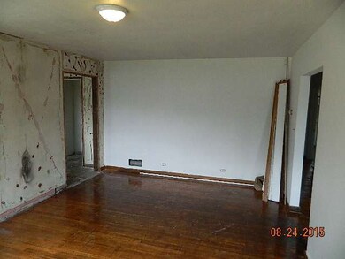 50 Wisconsin Ave, Waukegan, IL 60085 - photo 2