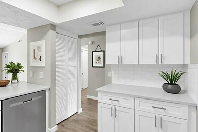 4406 Pine Meadow Ct, Tampa, FL 33624 - photo 7