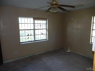 1602 Ramos Dr, Weslaco, TX 78596 - photo 4