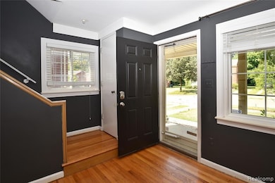 2714 Glenview Ave, Royal Oak, MI 48073 - photo 3