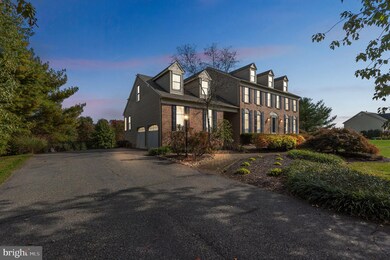 215 Heritage Dr, Columbus, NJ 08022 - photo 2