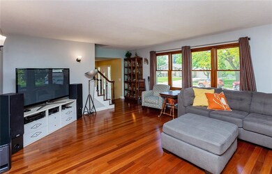 953 40th St, West Des Moines, IA 50265 - photo 4