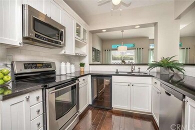 WOW, CHECK OUT THIS KITCHEN!