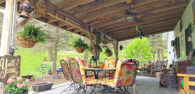 540 Ashwood Dr, Nazareth, PA 18064 - photo 2