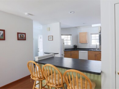 134 Hayes Ave, South Burlington, VT 05403 - photo 6