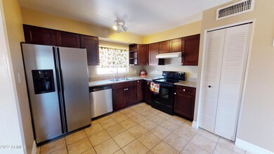 5602 W La Reata Ave, Phoenix, AZ 85035 - photo 5