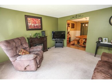 490 Pickering St, Manchester, NH 03104 - photo 4