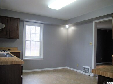 Eat-In Kitchen Space