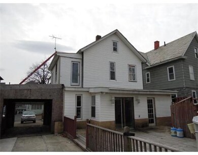 25 Vinton St, Springfield, MA 01104 - photo 4