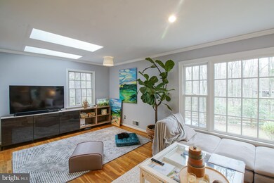 12103 Stirrup Rd, Reston, VA 20191 - photo 4