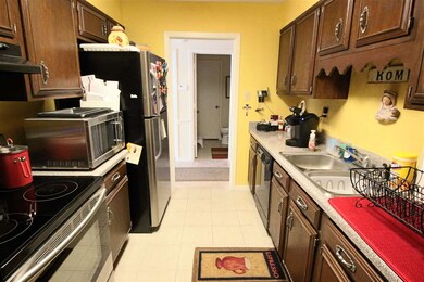 All Stainless Steel Appliances and a Pantry!