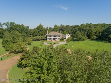 4562 Spring Place-SMALL-4