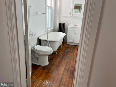 470 W Philadelphia St, York, PA 17401 - photo 5