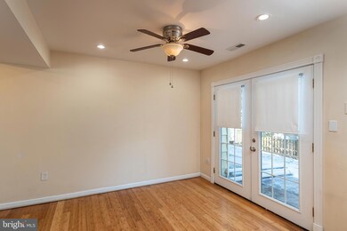6429 Continental Dr unit 6429, Glen Burnie, MD 21061 - photo 5