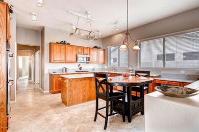 4714 E Robin Ln Phoenix AZ-large-007-Kit