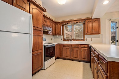 3331 Calvin Ct SW, Grandville, MI 49418 - photo 3