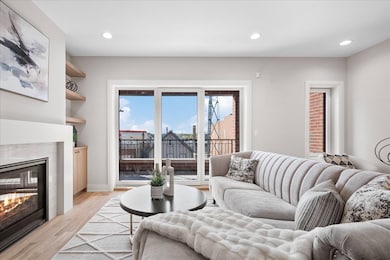 2435 N Clybourn Ave unit 2S, Chicago, IL 60614 - photo 7