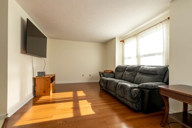 40 Andover Down unit U283, Nashua, NH 03063 - photo 2