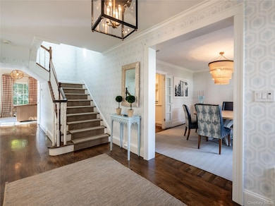 39 Hawthorne Place, Manhasset, NY 11030 - photo 5