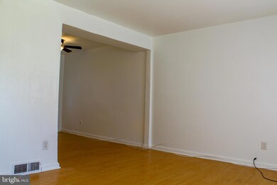 2526 Iverson St, Temple Hills, MD 20748 - photo 4