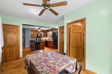 42 Harold St, Worcester, MA 01604 - photo 4