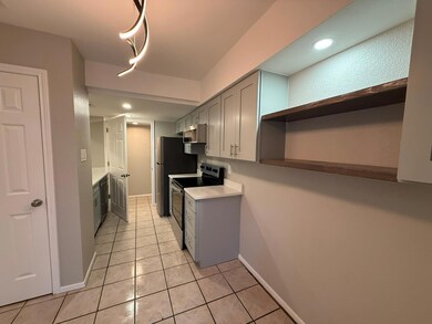 1606 Waterloo Trail unit A, Austin, TX 78704 - photo 7