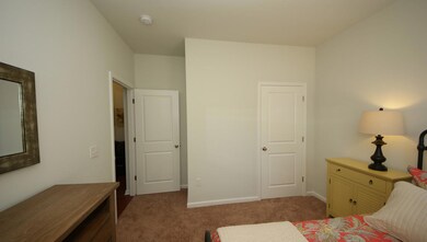 Cali guest bedroom