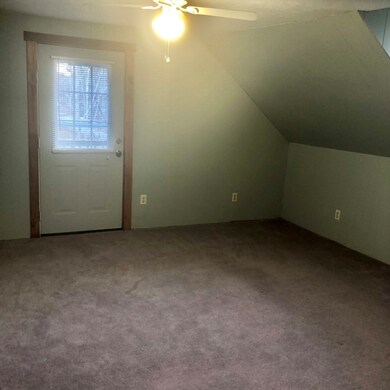 250 Ponakin Rd unit 2, Lancaster, MA 01523 - photo 6