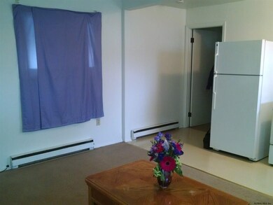 524 Maple Ave unit 7, Saratoga Springs, NY 12866 - photo 2