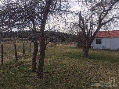 59310 Hansen Ln, Mount Vernon, OR 97865 - photo 6