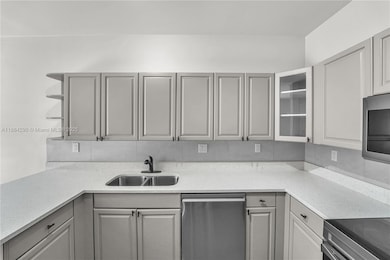 1125 Doveplum St, Hollywood, FL 33019 - photo 2