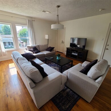 2311 Driscoll St, Houston, TX 77019 - photo 3